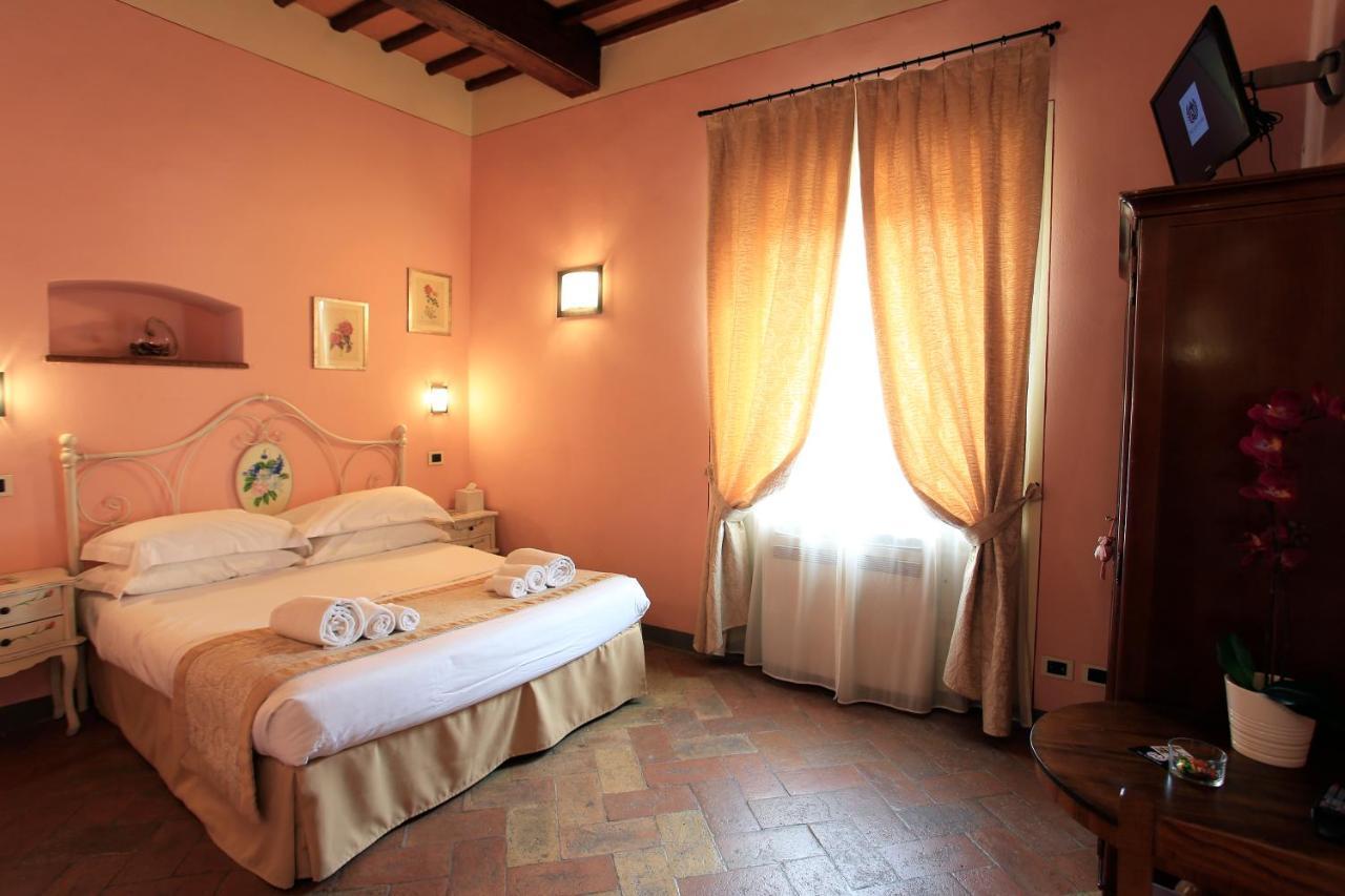Hotel Palazzo Mari San Gimignano Exterior foto