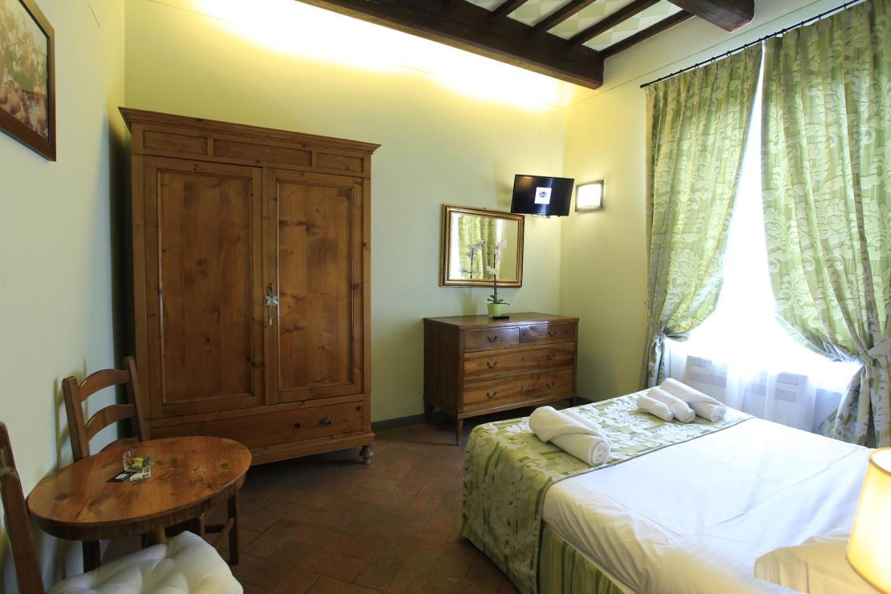 Hotel Palazzo Mari San Gimignano Exterior foto