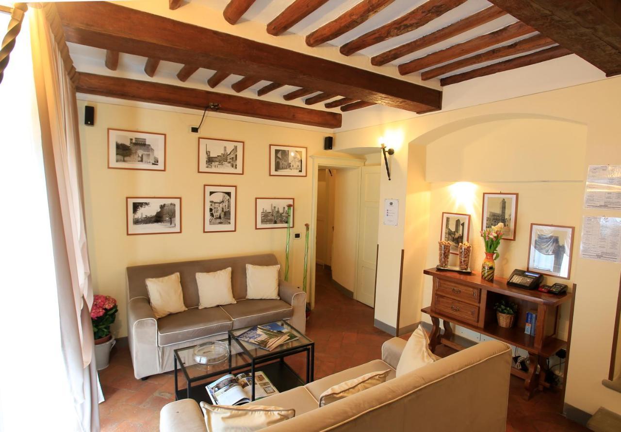 Hotel Palazzo Mari San Gimignano Exterior foto